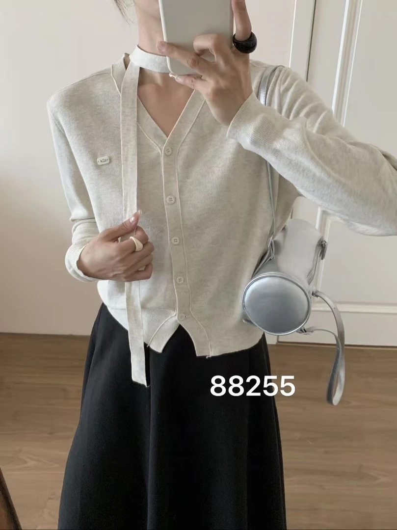V领慵懒风百搭设计感开衫88255