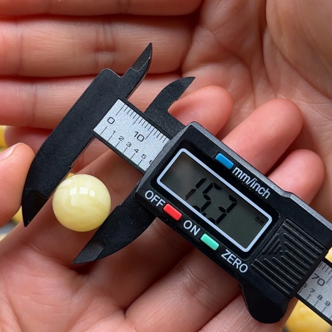 皮****琥珀未镶嵌珠宝奇石