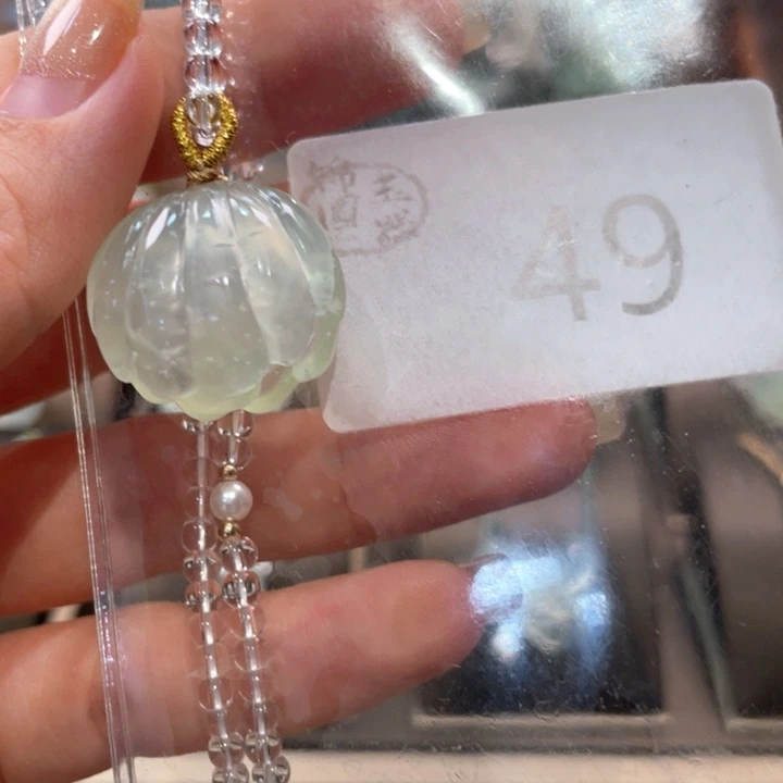 未镶嵌蛇纹石玉颈饰