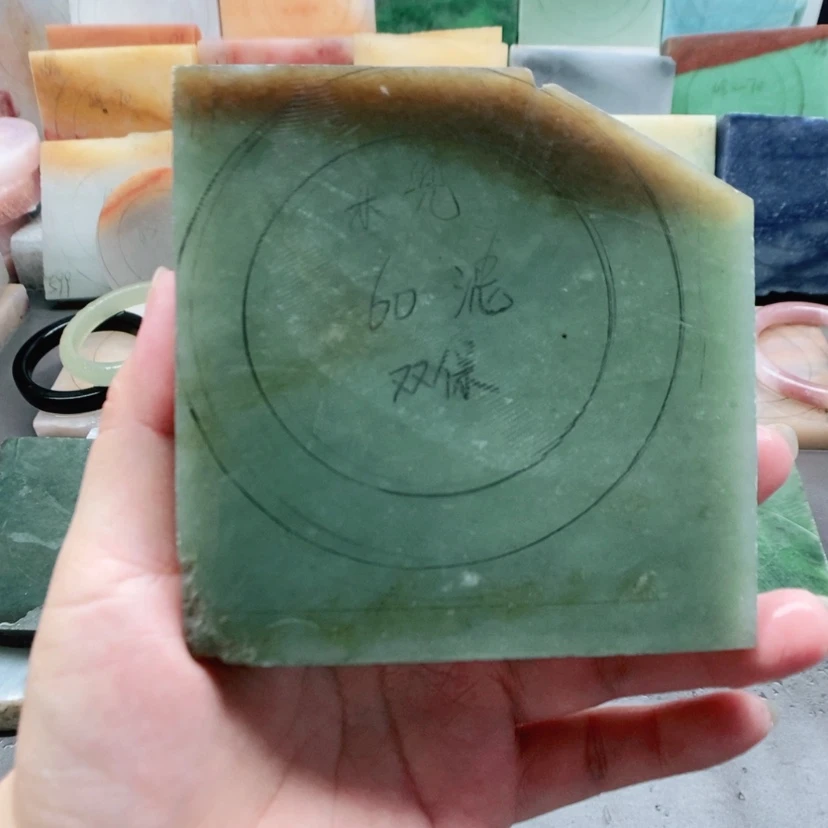 【闪购商品】未镶嵌手镯和田玉乐**。定制
