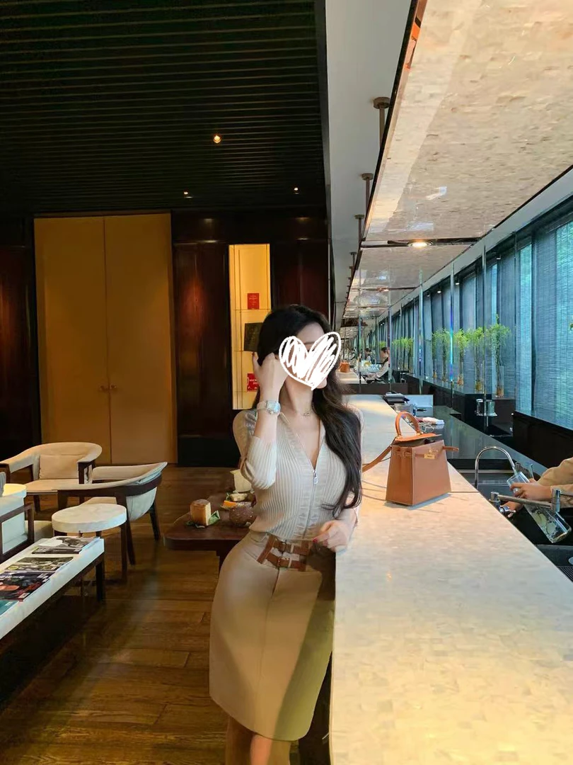 江浙沪千金感贵气穿搭翻领上衣短款修身长袖针织衫外套女秋00560