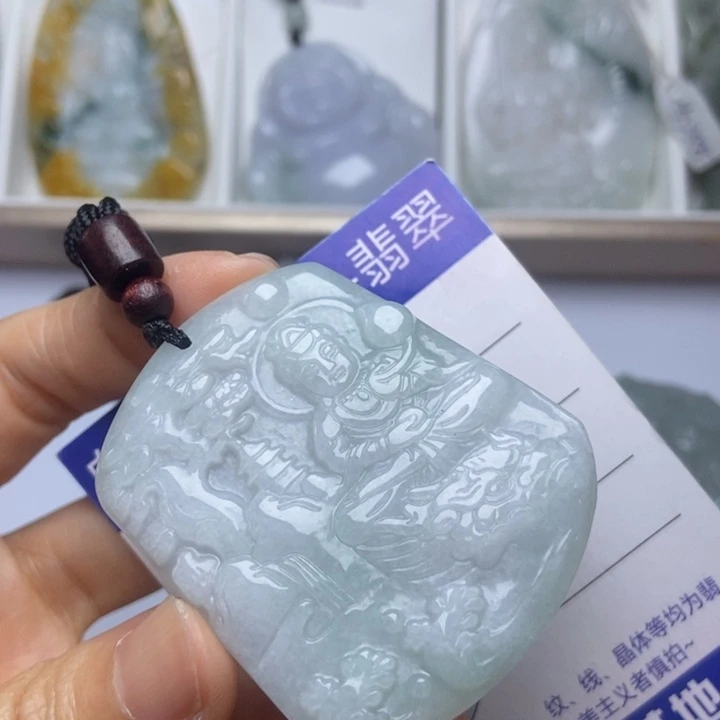 翡翠未镶嵌套链翡翠