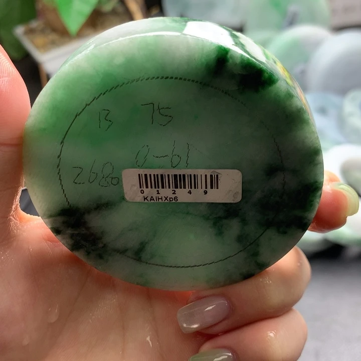 未镶嵌手镯定制翡翠