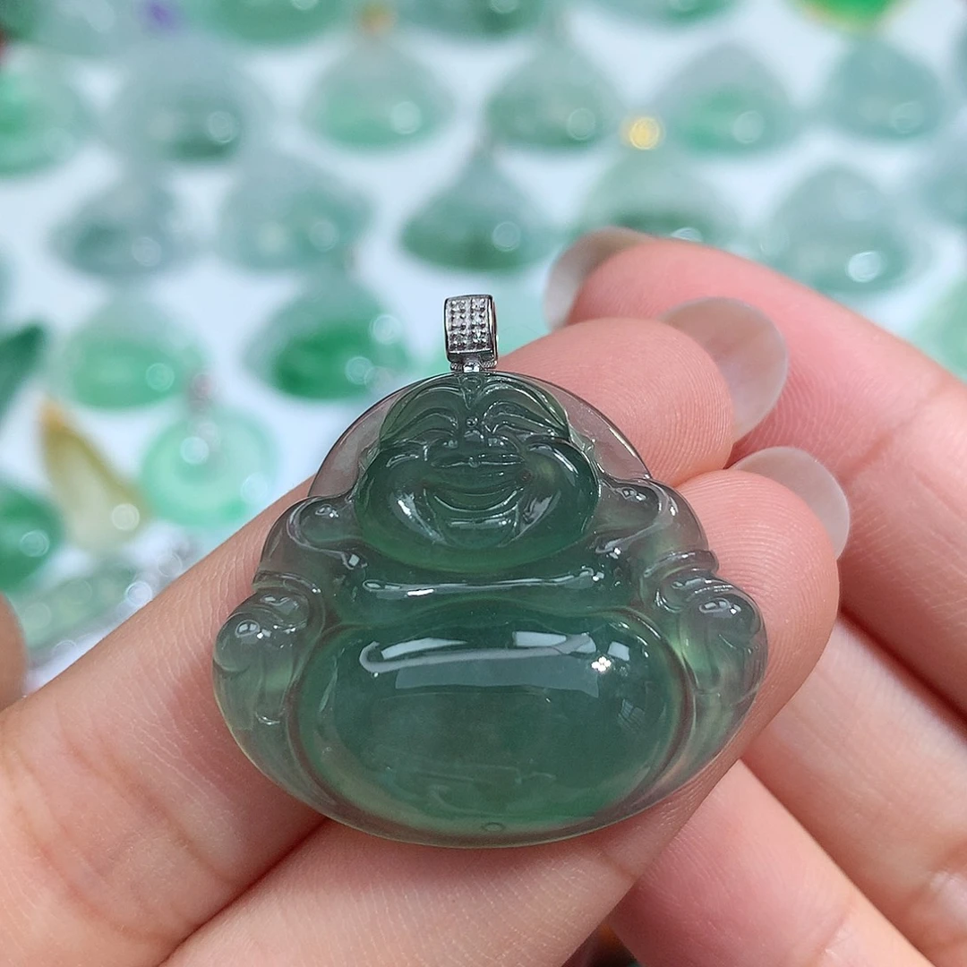 翡翠未镶嵌颈饰佛公
