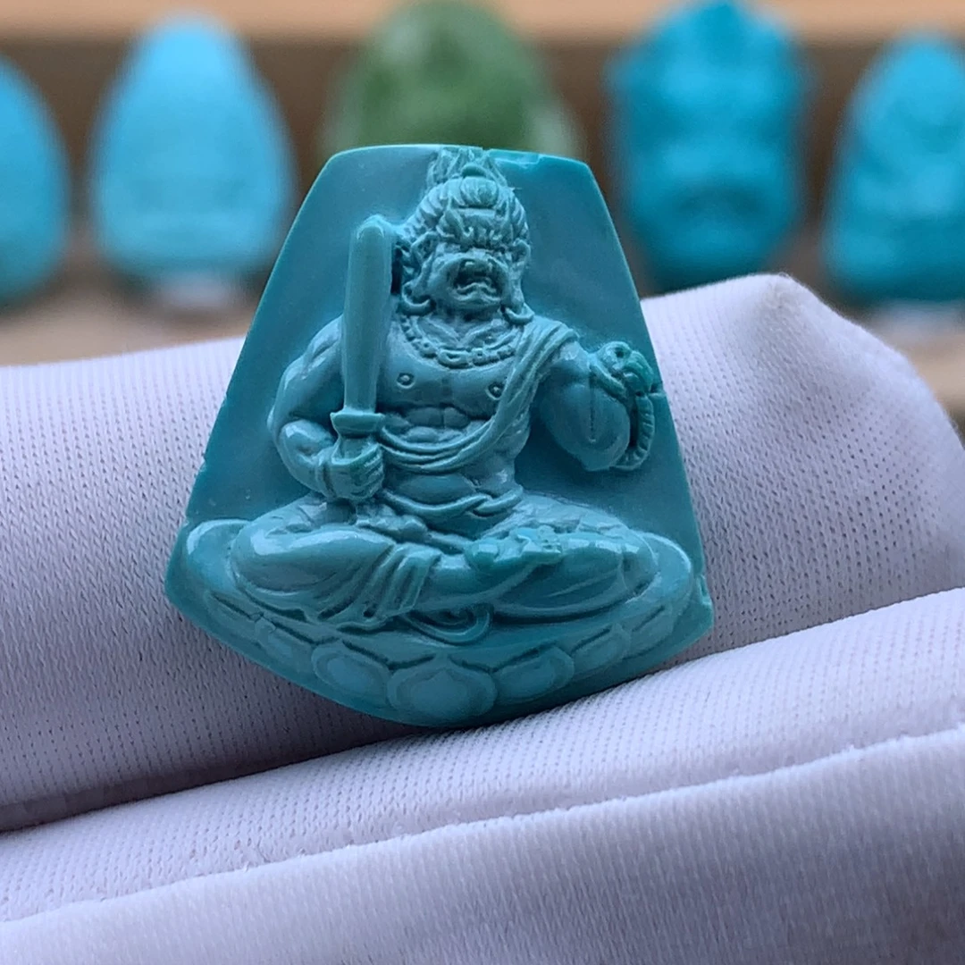 绿松石未镶嵌珠宝奇石