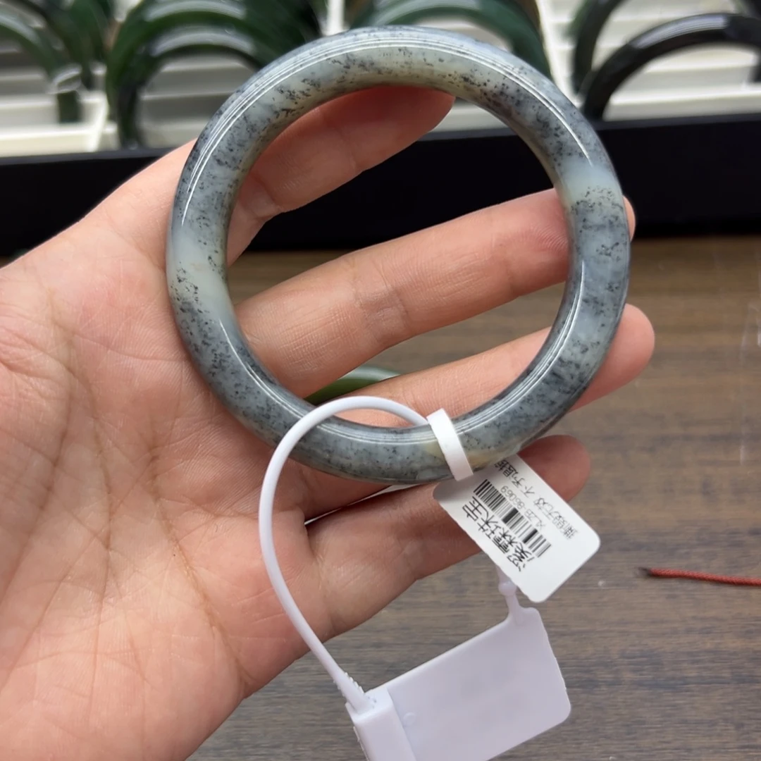 未镶嵌手镯和田玉56.1圈围691