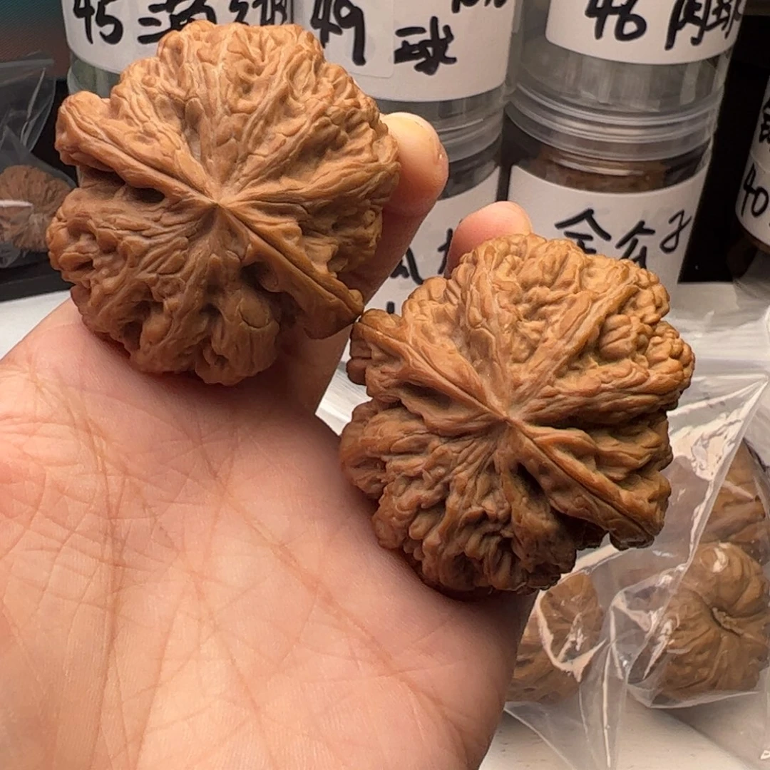 利***刃吊坠文玩核桃粗筋