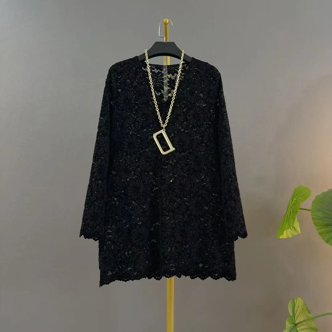 新款时尚法式小众中长款蕾丝V领微透蕾丝衫复古宽松长袖大码上衣