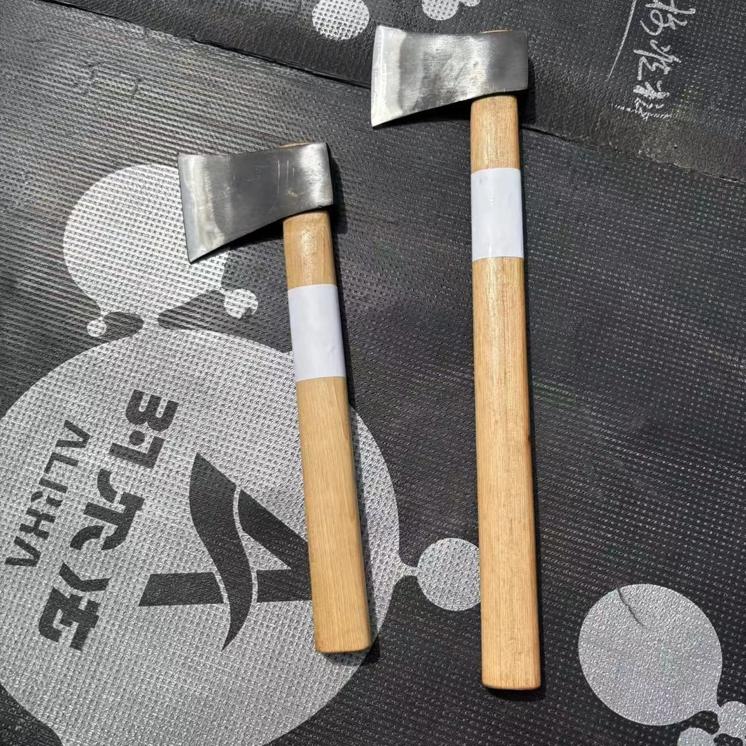 微瑕处理斧头65锰钢斧家用砍柴砍树斧头劈柴斧直播间专属链接