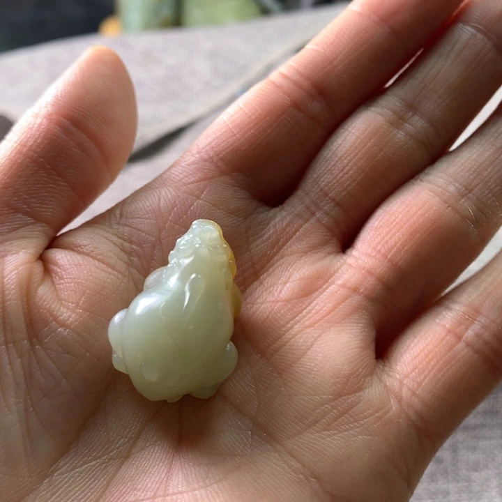 和田玉挂件貔貅未镶嵌