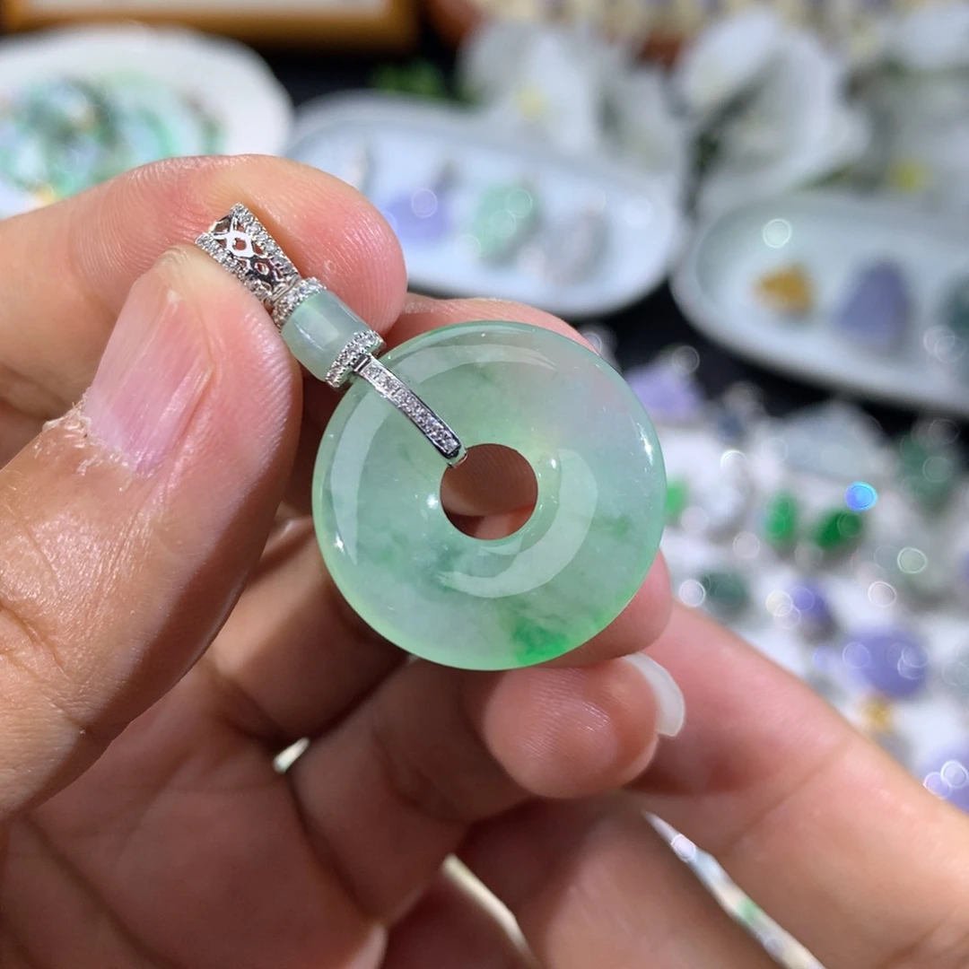 翡翠18K金镶嵌吊坠(不含链)