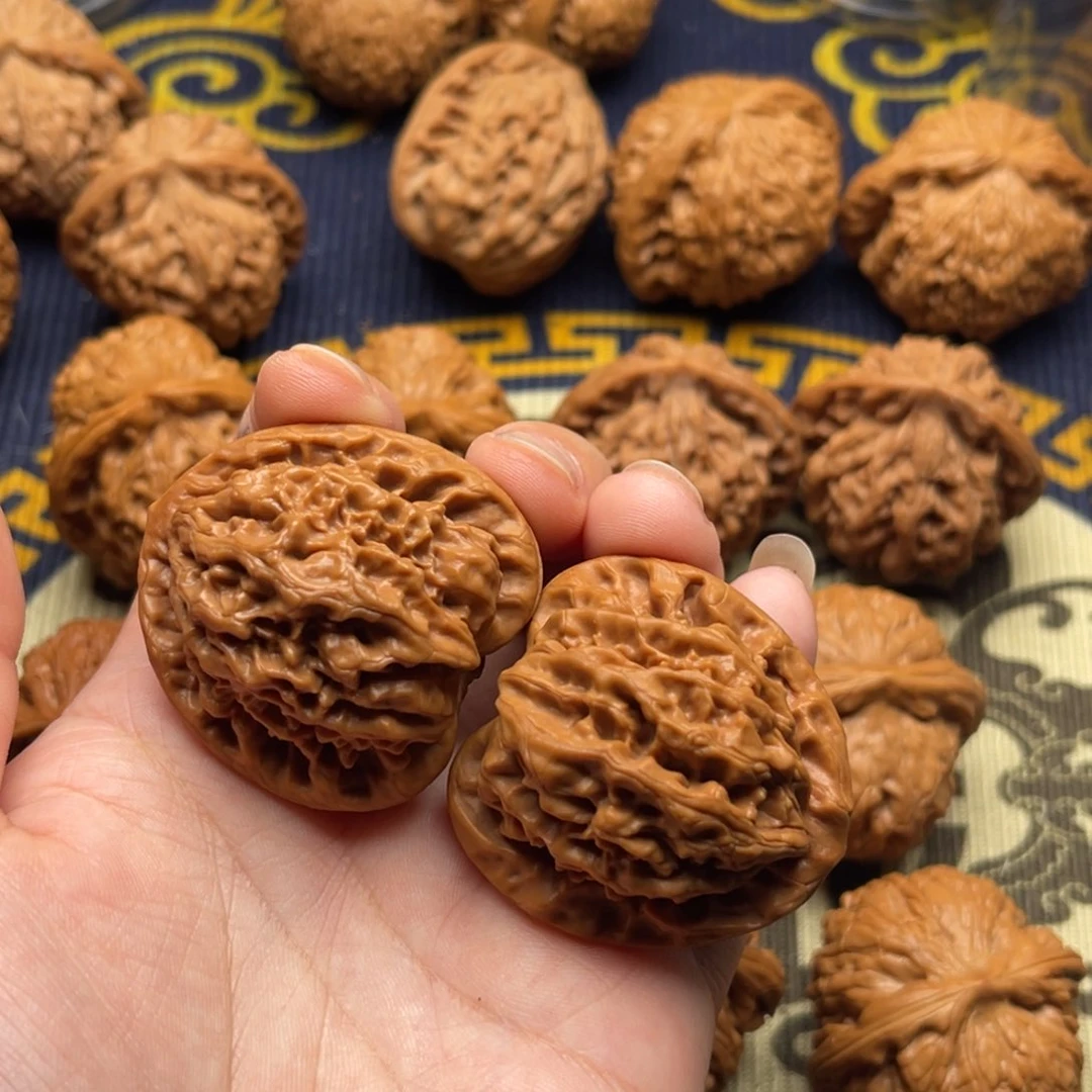 饺***、文玩核桃吊坠鹤渡岭39