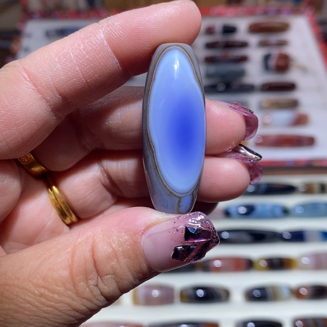 玛瑙/玉髓颈饰未镶嵌芮*