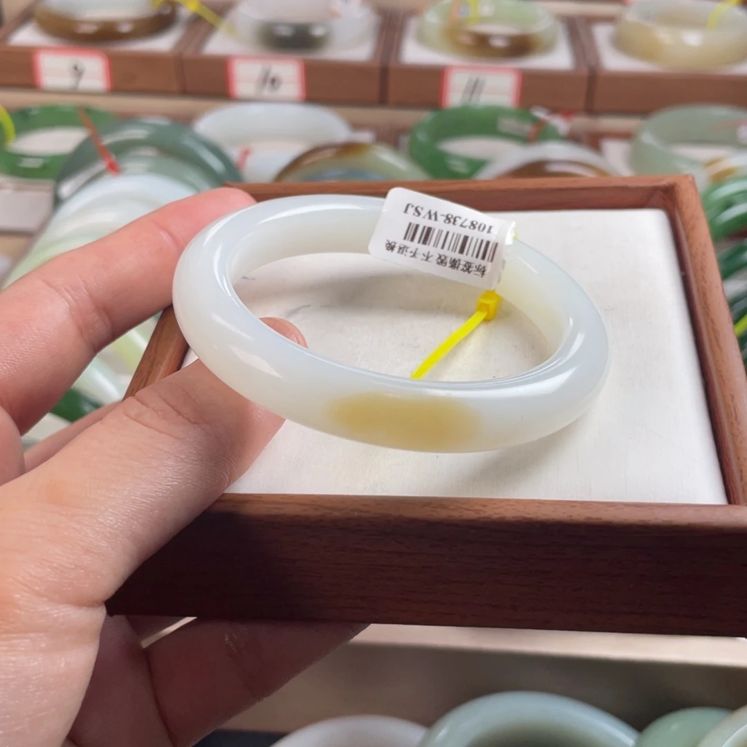 【闪购商品】和田玉手镯未镶嵌54.90