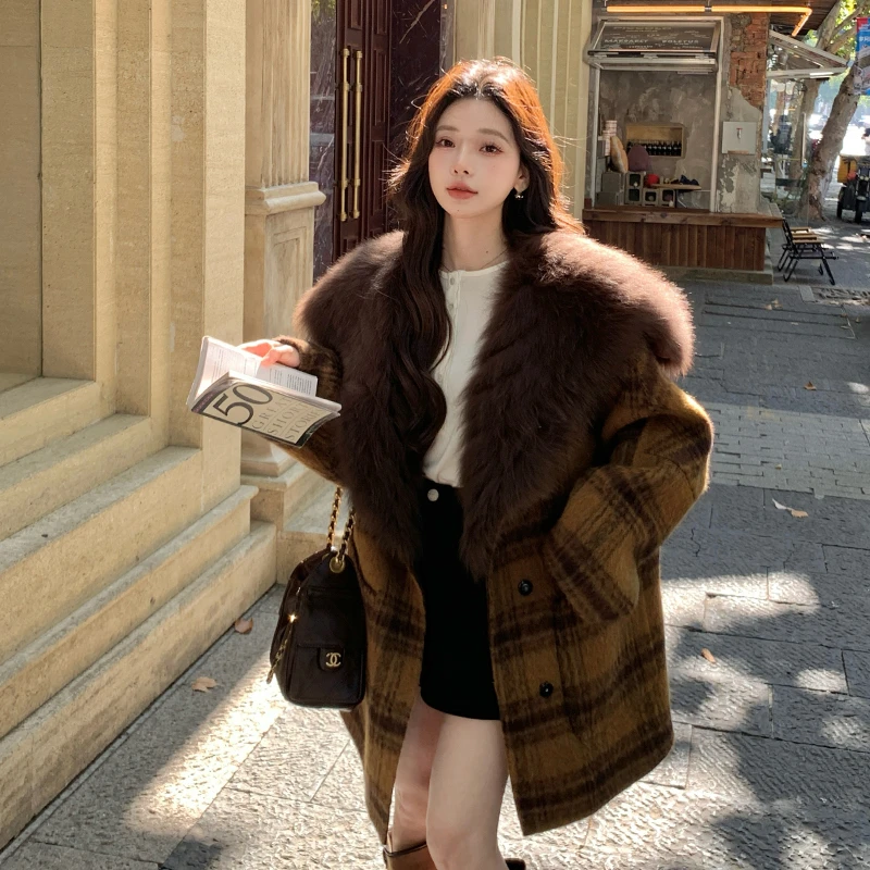 复古格子羊毛大衣女2025新款双面穿狐狸毛领皮草毛呢外套女中长款