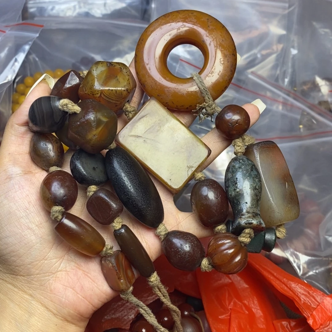 玛瑙/玉髓颈饰未镶嵌