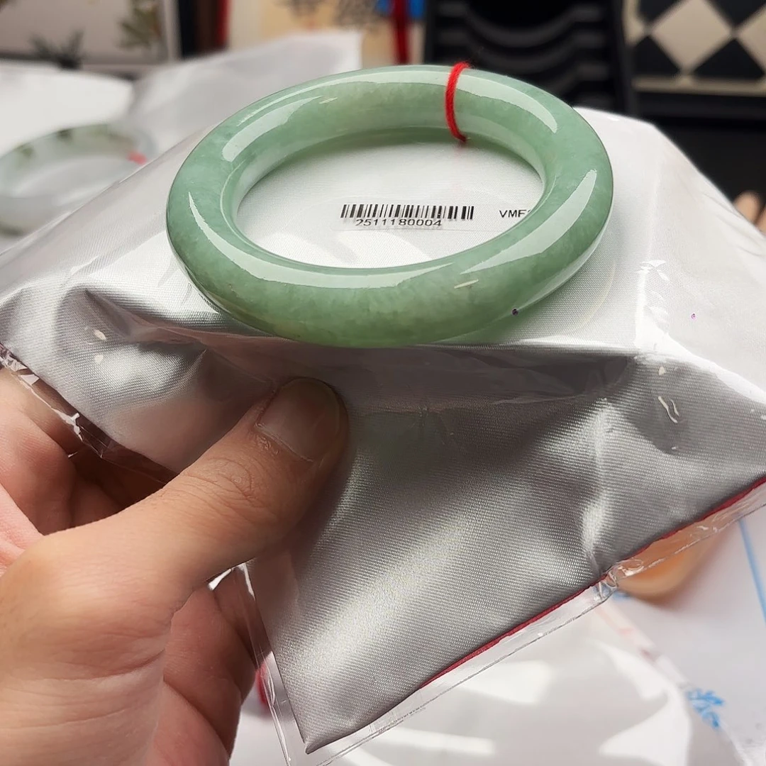 翡翠未镶嵌手镯5658 153