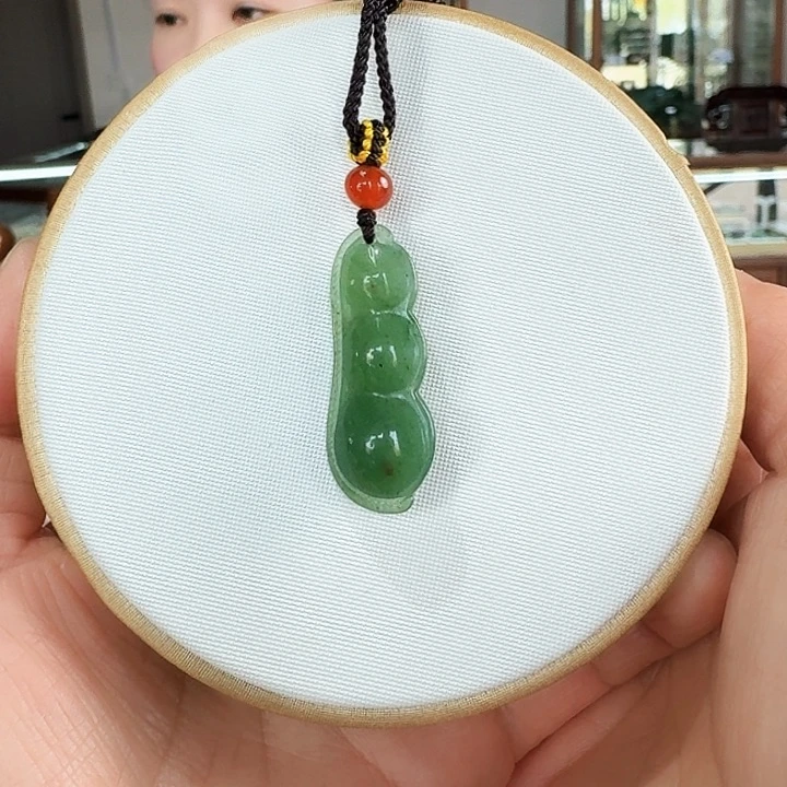 密玉（石英质玉）吊坠未镶嵌