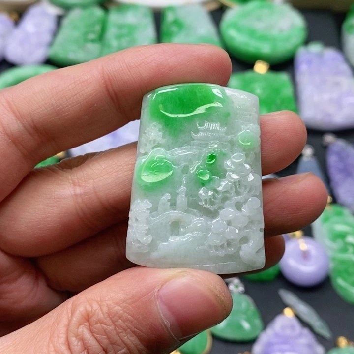 翡翠颈饰未镶嵌吊坠