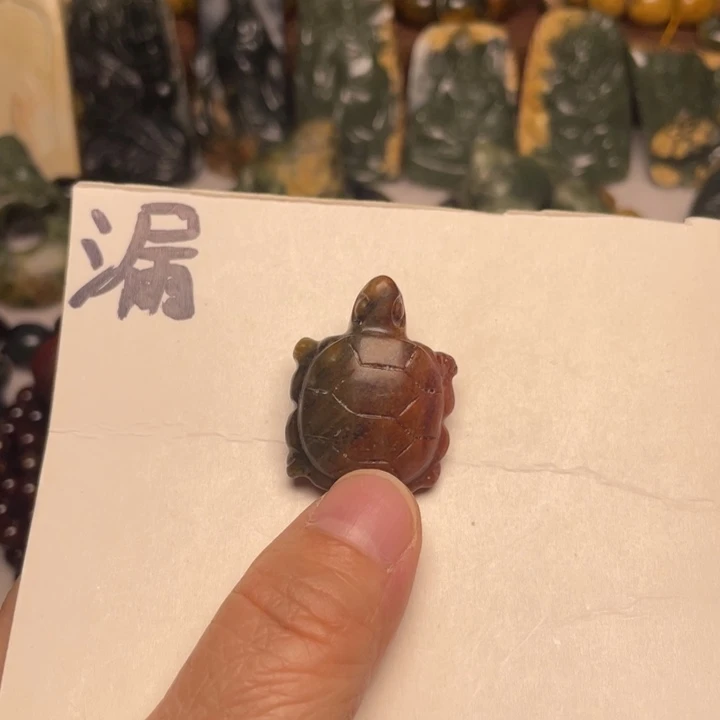 岫岩河磨玉（透闪石质玉）未镶嵌颈饰