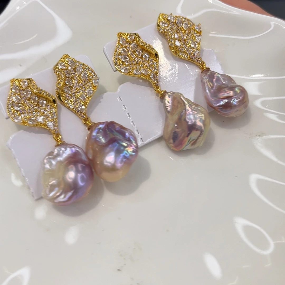 淡水珍珠合金耳饰