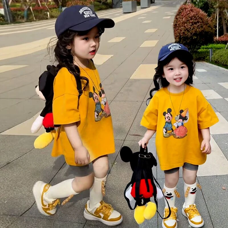 韩版女童夏季套装2025新款时髦洋气女宝宝卡通印花上衣纯色短裤潮