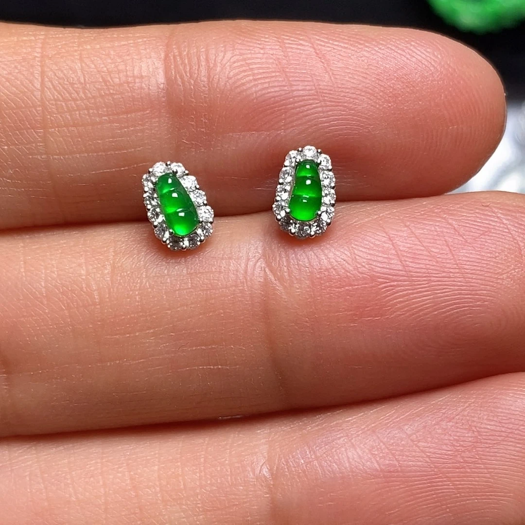 翡翠18K金镶嵌颈饰耳钉