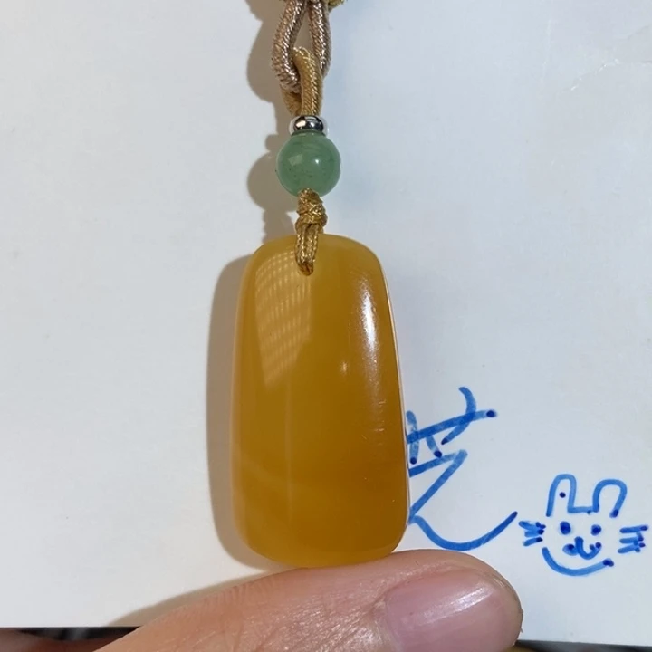 未镶嵌琥珀珠宝奇石