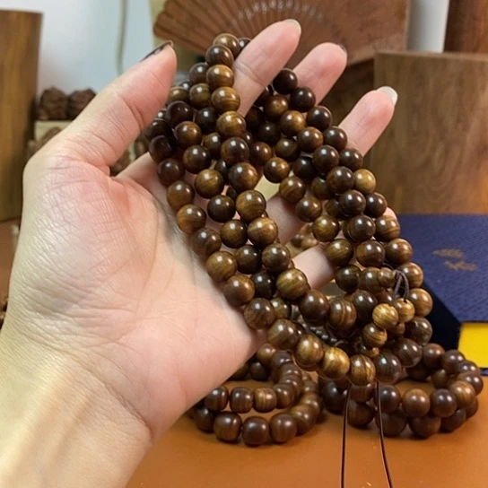 老山檀香黑肉沉水1.0/108颗