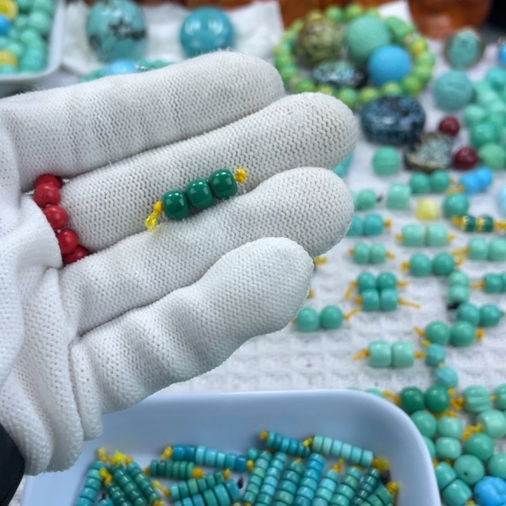 皮***蟹南红玛瑙未镶嵌珠宝奇石绿松石