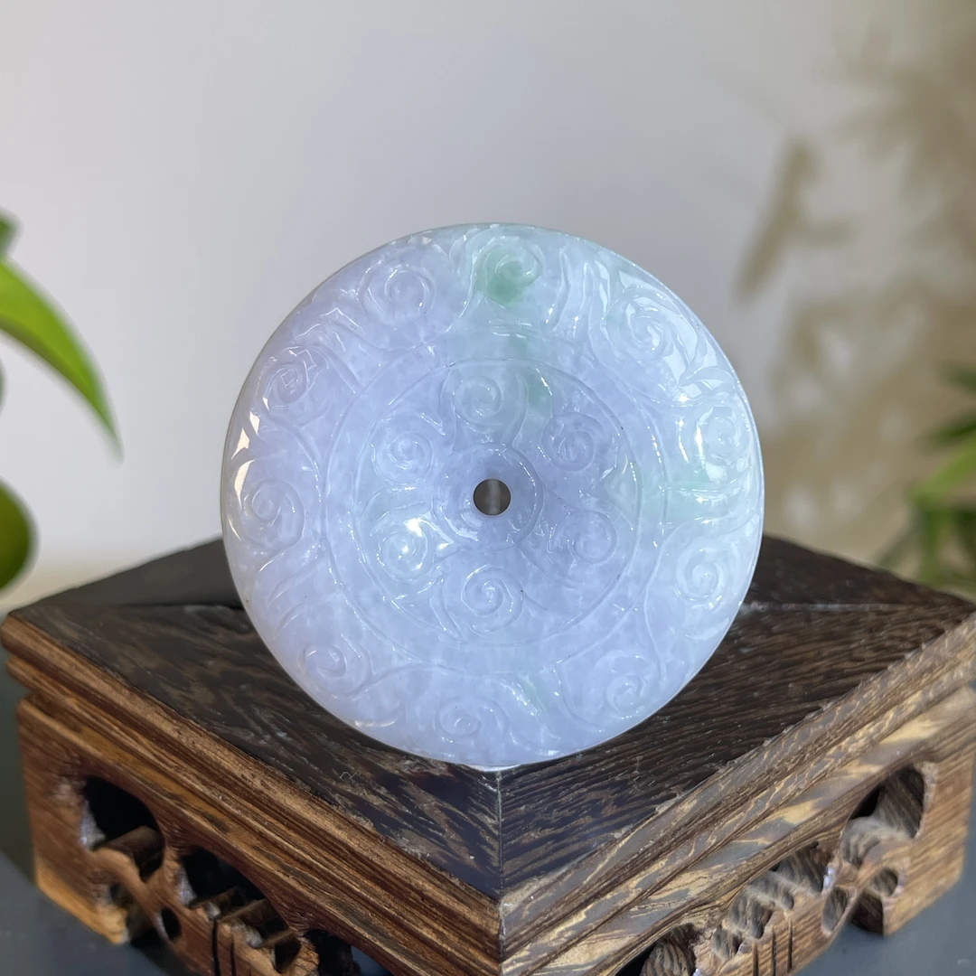 JTB21-74 天然缅甸翡翠A货  回纹扣