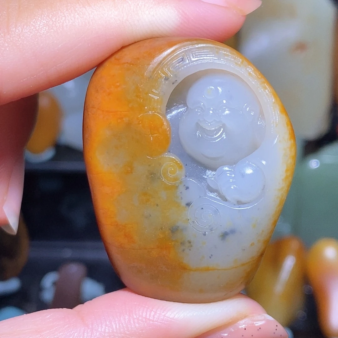 婷***和田玉未镶嵌颈饰