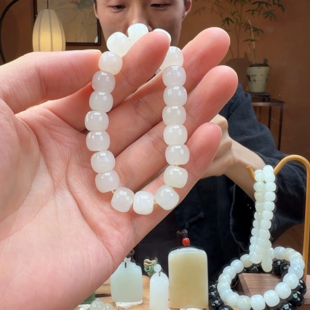 和田玉未镶嵌车挂手串