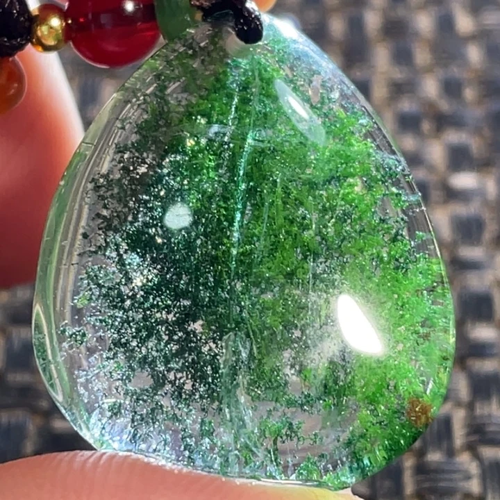 水晶颈饰未镶嵌?***?我们