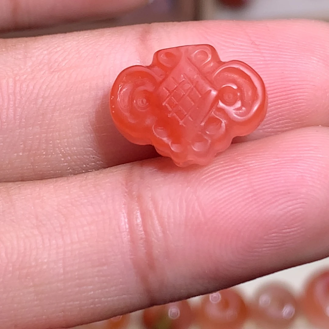 南红玛瑙未镶嵌珠宝半成品中国节