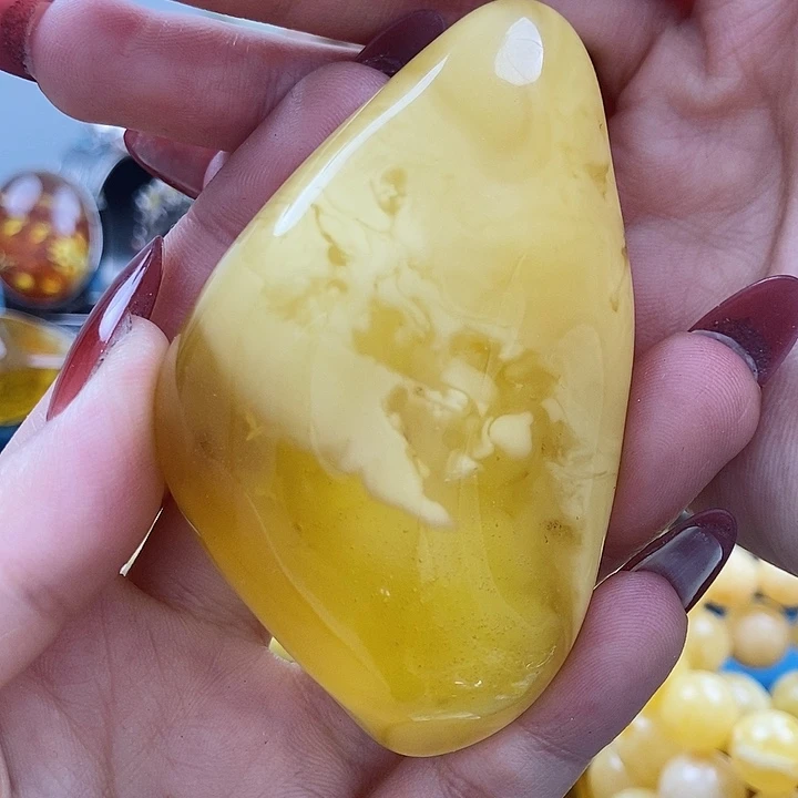 琥珀颈饰未镶嵌吊坠