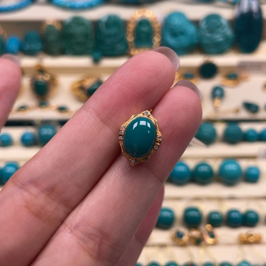 18K金镶嵌绿松石珠宝奇石