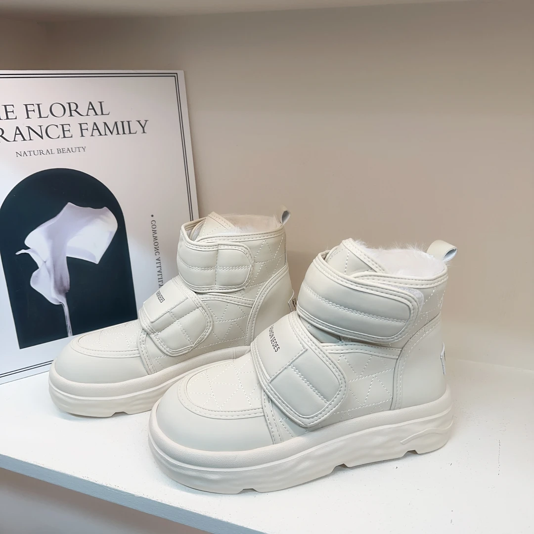 [老胡专属]厚底雪地靴女加绒马丁短靴子外穿防水保暖大棉鞋800