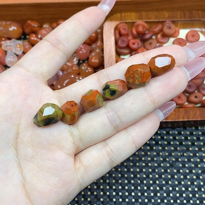 玛瑙/玉髓未镶嵌颈饰单珠