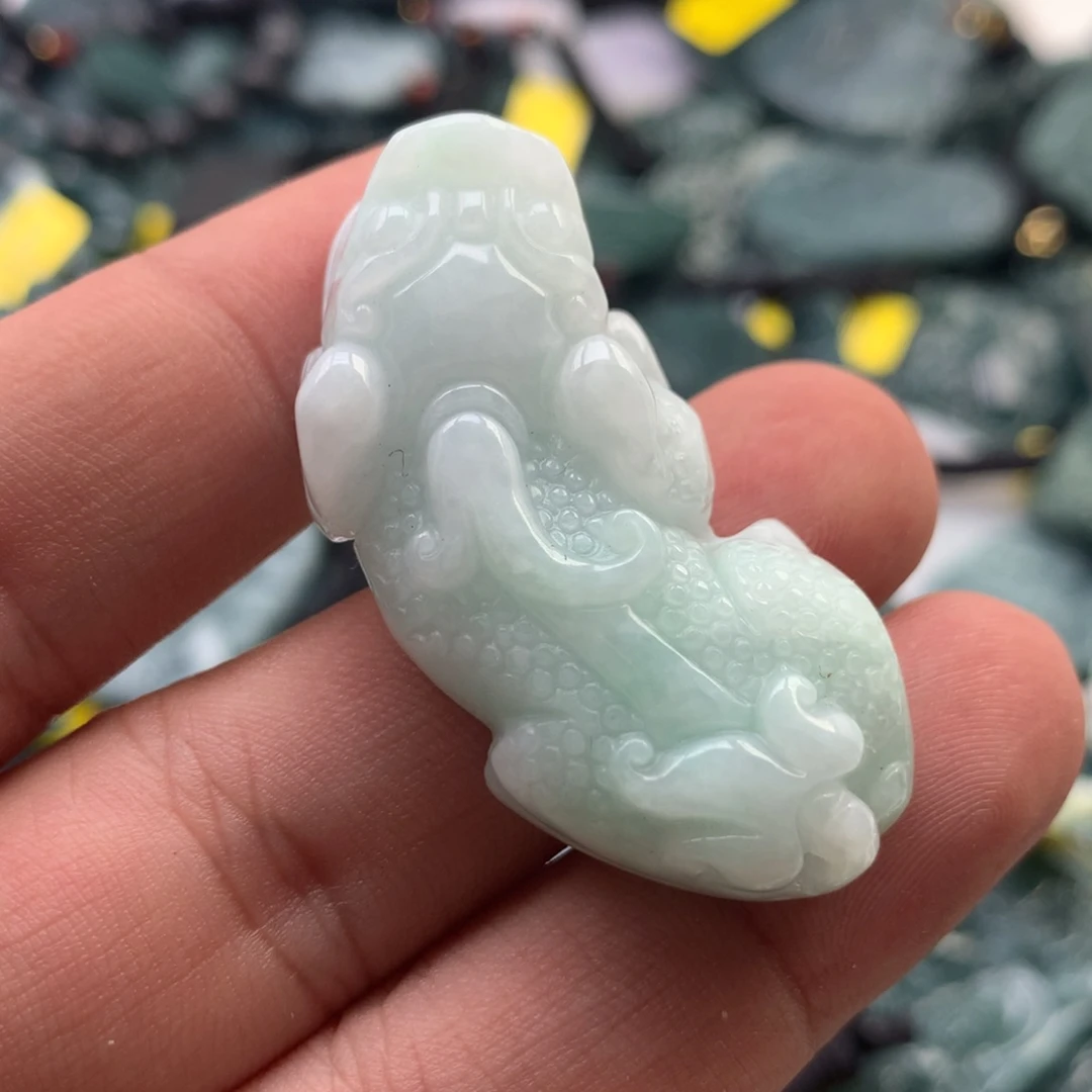 颈饰未镶嵌翡翠貔貅