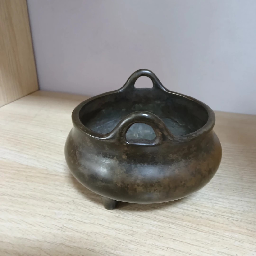 精仿铜香炉包浆好，（具体细节直播间问询清楚，发货后不退换）