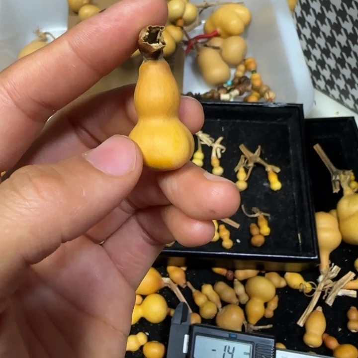 玄***明葫芦打孔后不退不换！