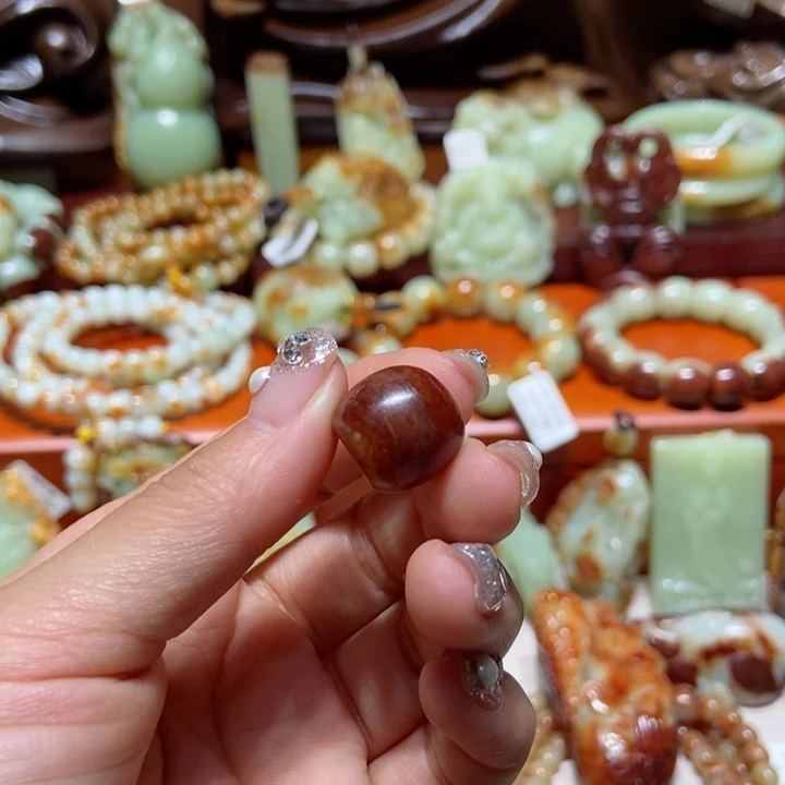 岫岩河磨玉（透闪石质玉）把件未镶嵌建*