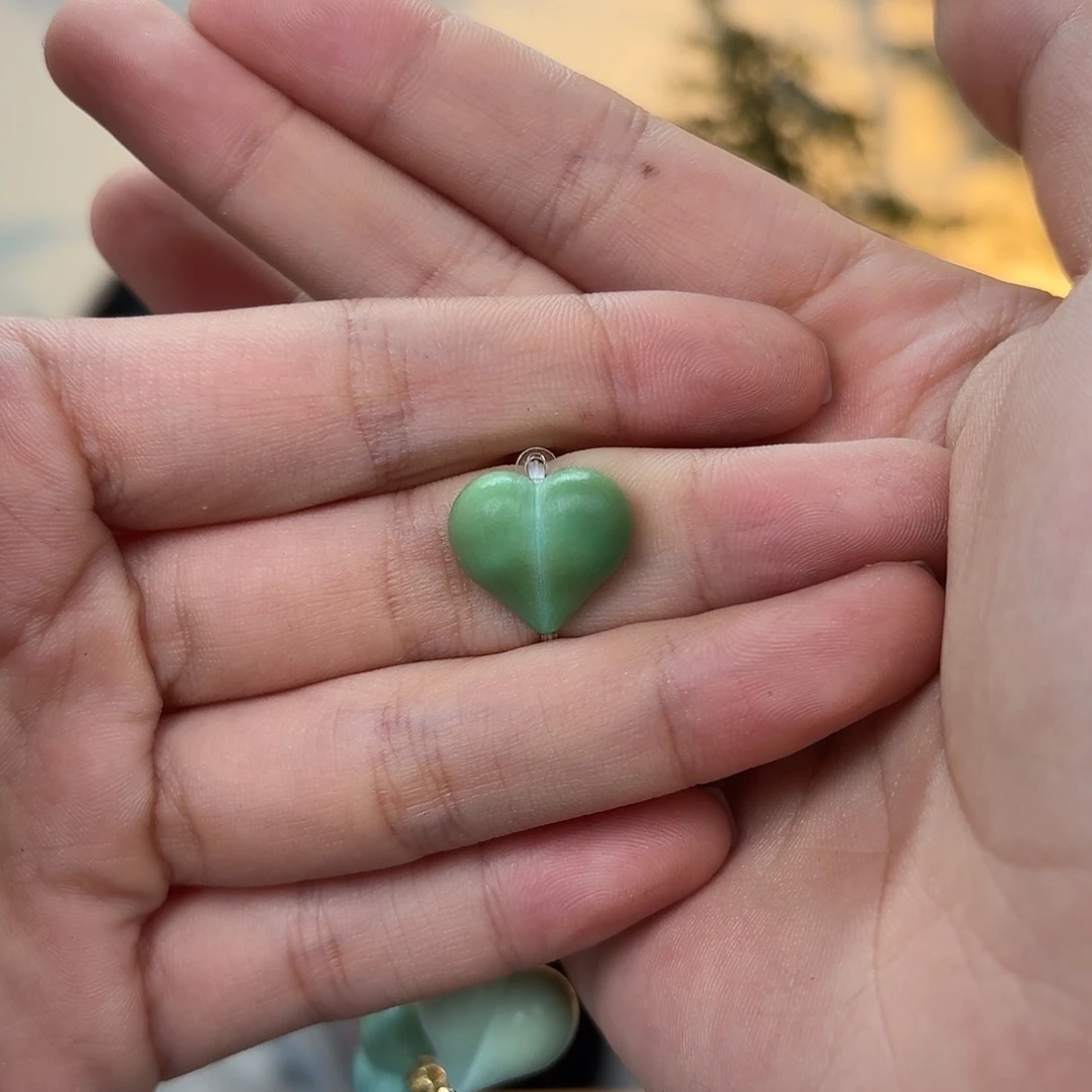 ****Q绿松石未镶嵌珠宝奇石