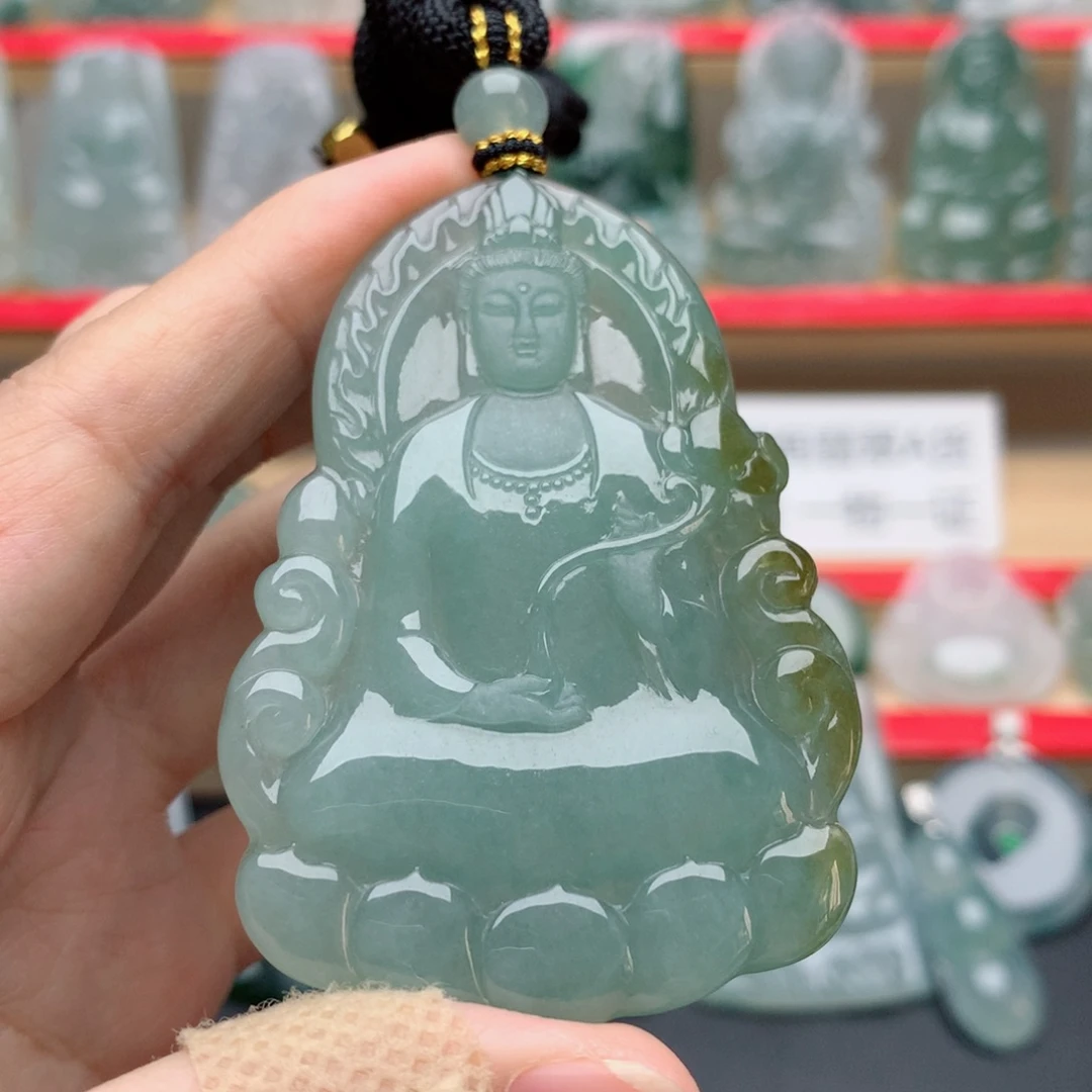 颈饰未镶嵌翡翠素衣