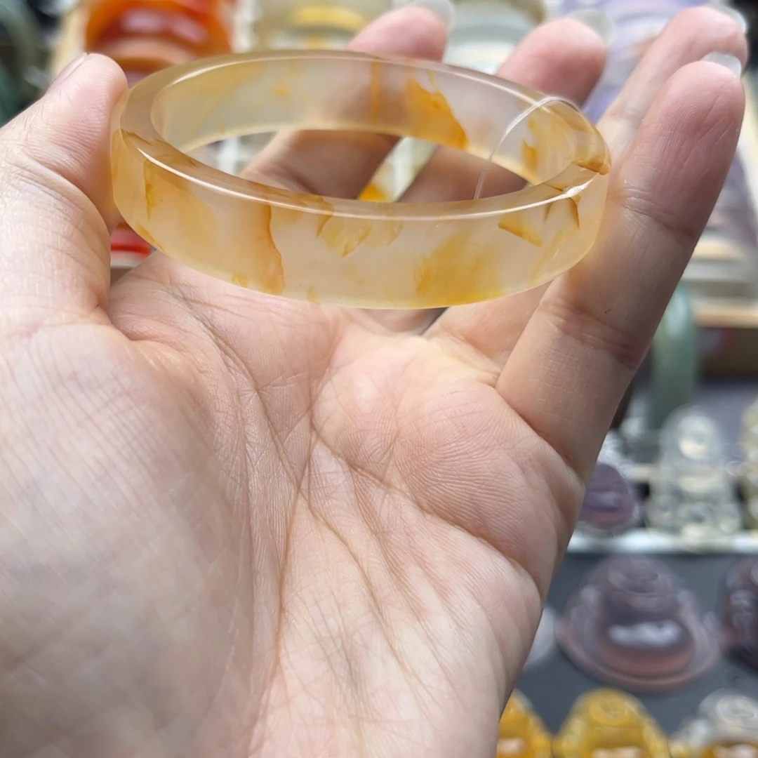 玛瑙/玉髓手镯未镶嵌56