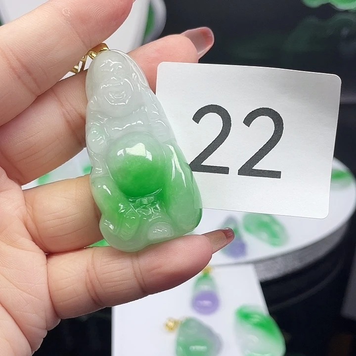 翡翠未镶嵌吊坠(赠链)
