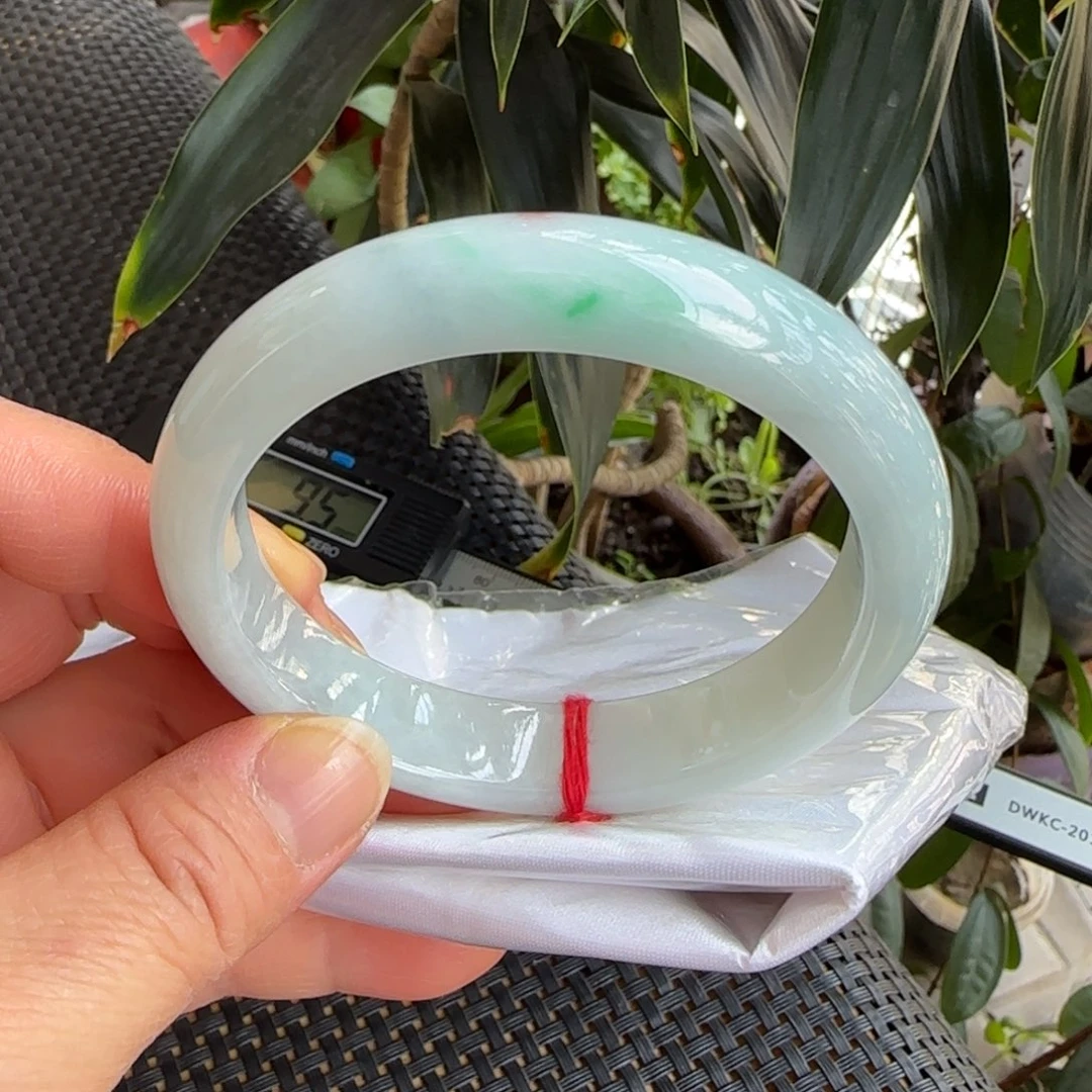 翡翠未镶嵌手镯57正圈手镯