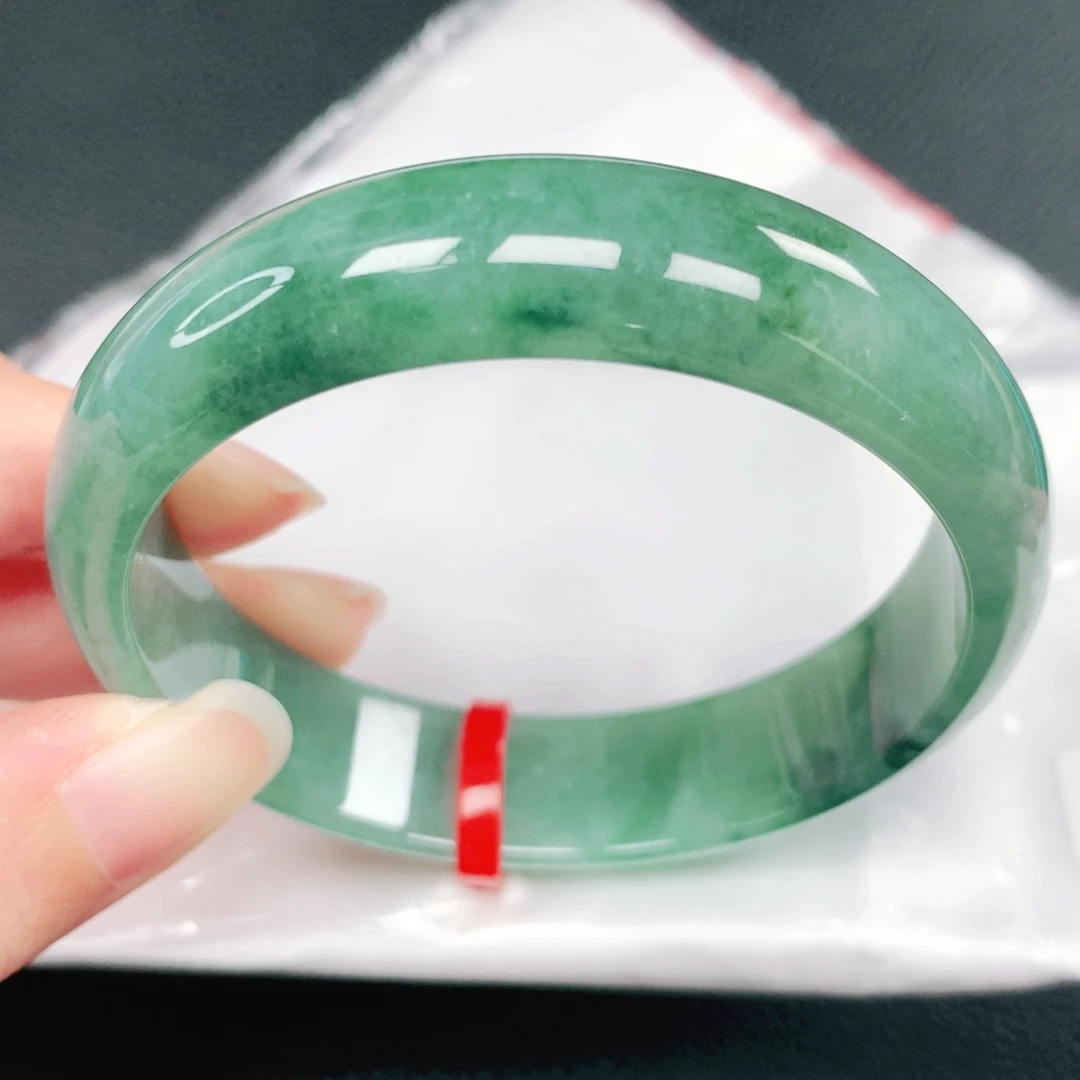 翡翠未镶嵌手镯56圈