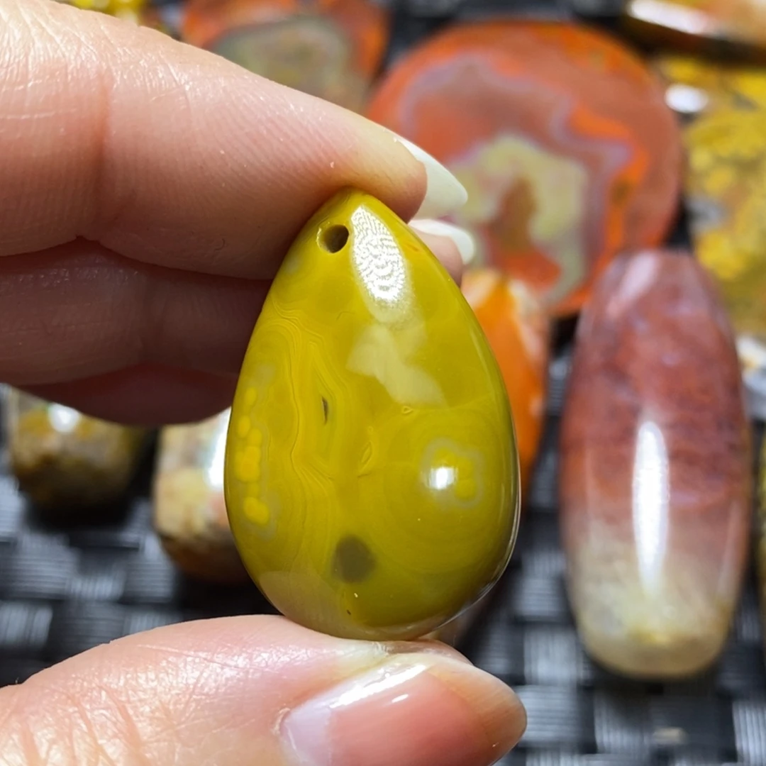 玛瑙/玉髓颈饰未镶嵌